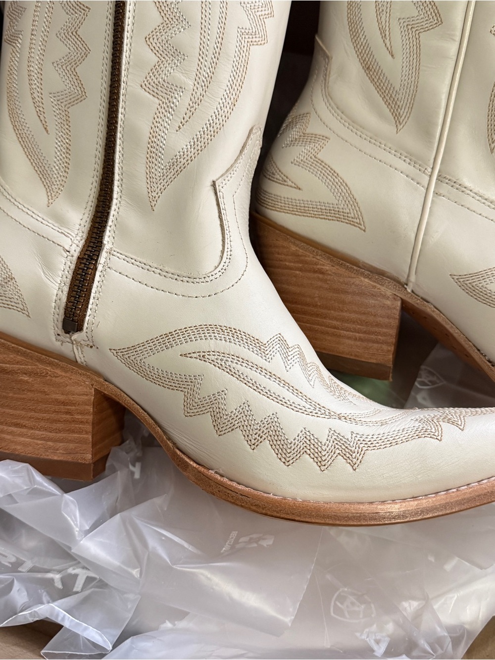 NWT Ariat Casanova X toe Blanco Ivory Cream Western Boots| Blanco Size 10 - Picture 11 of 16